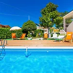 Timo By Interhome Apartamento San Vincenzo