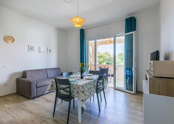 Timo By Interhome Lejlighed San Vincenzo